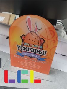 Plaketa od pleksiglasa sa UV štampom